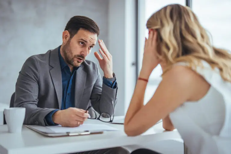 Acheteur confuse face à un courtier — absence de représentation claire